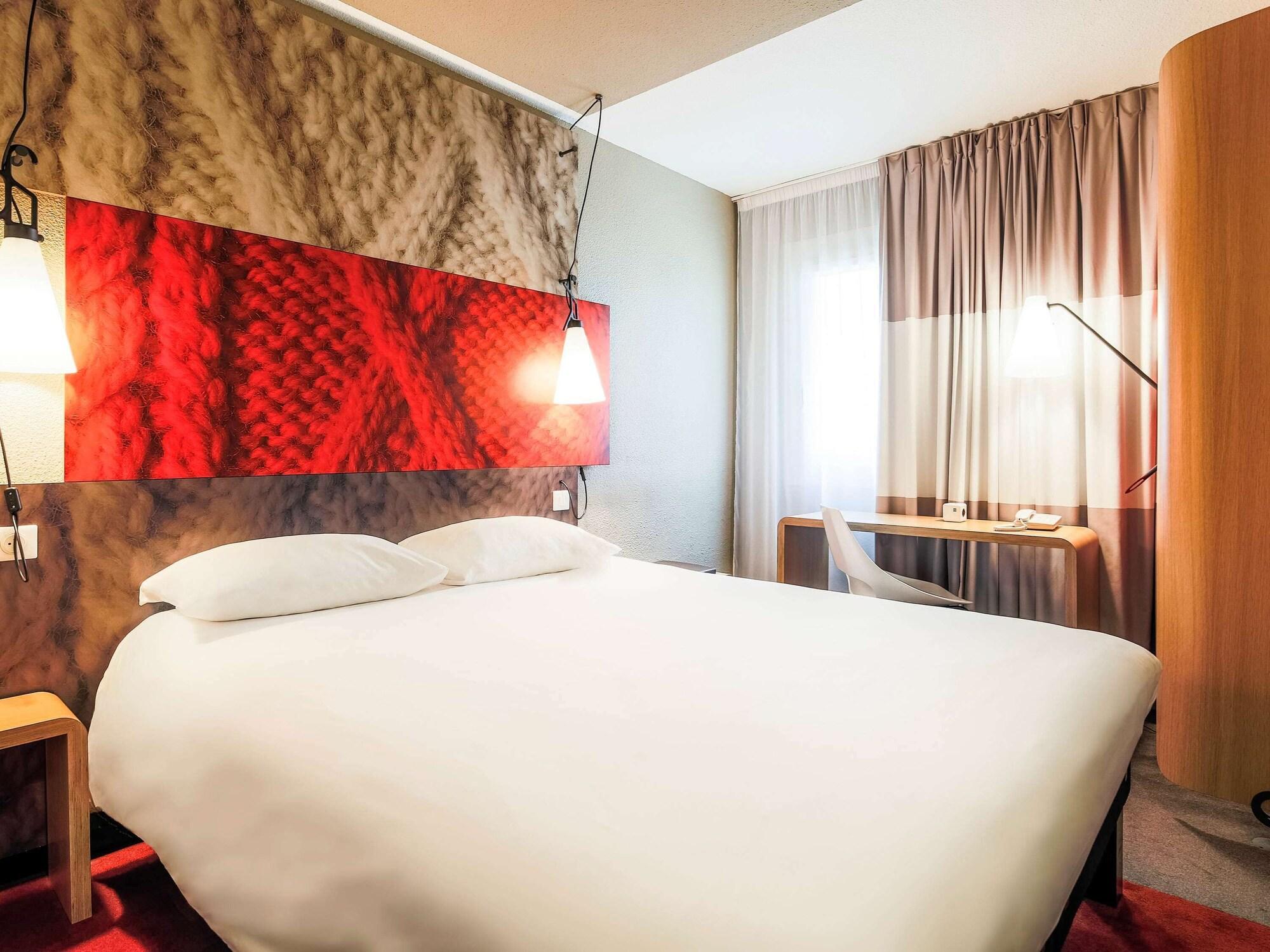 Hotel Ibis Lyon Cité Internationale 3*