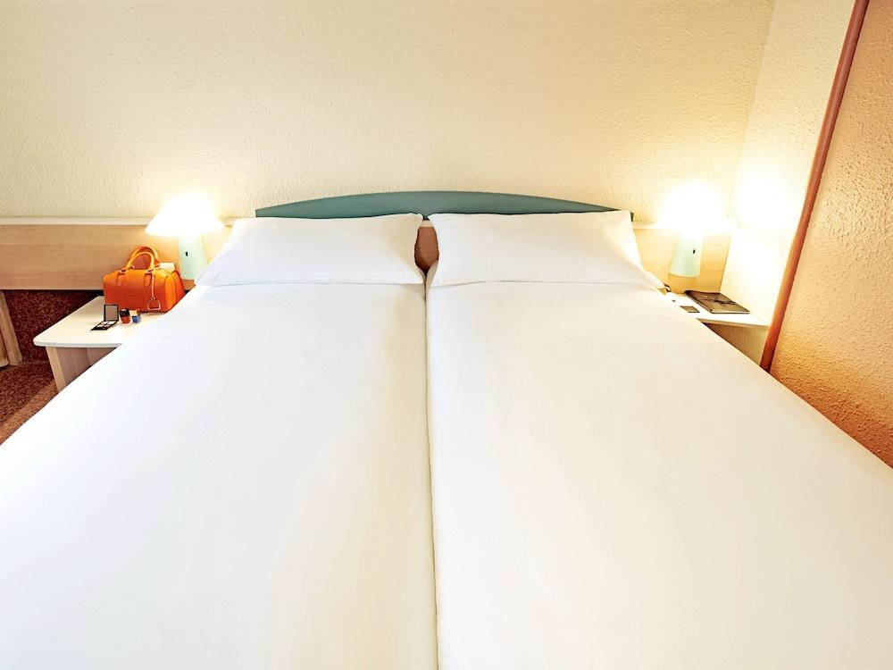 Ibis Lyon Cité Internationale Hotel
